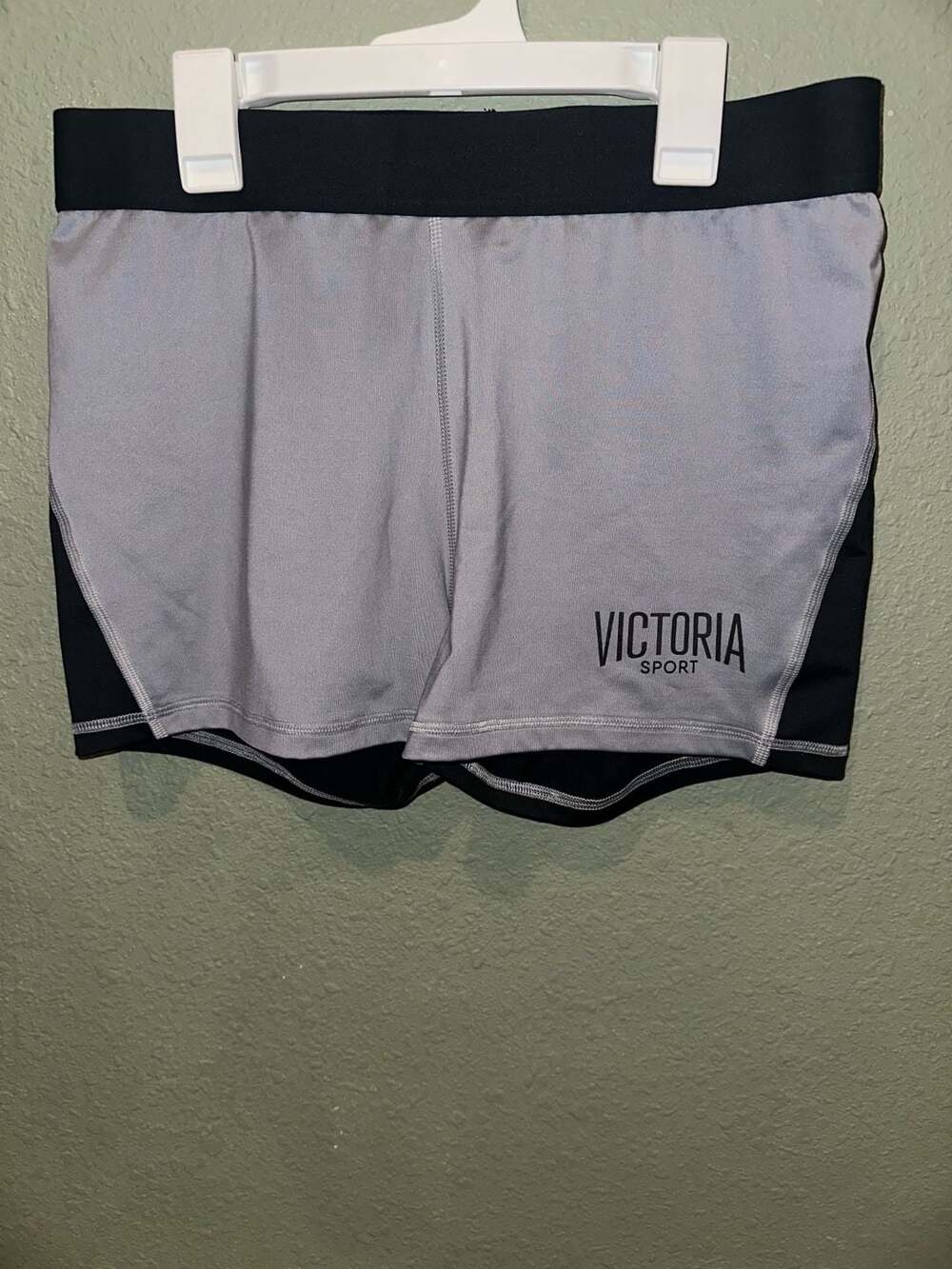 Victoria Sport The Player Hot Short Mini Shorts Black and Grey